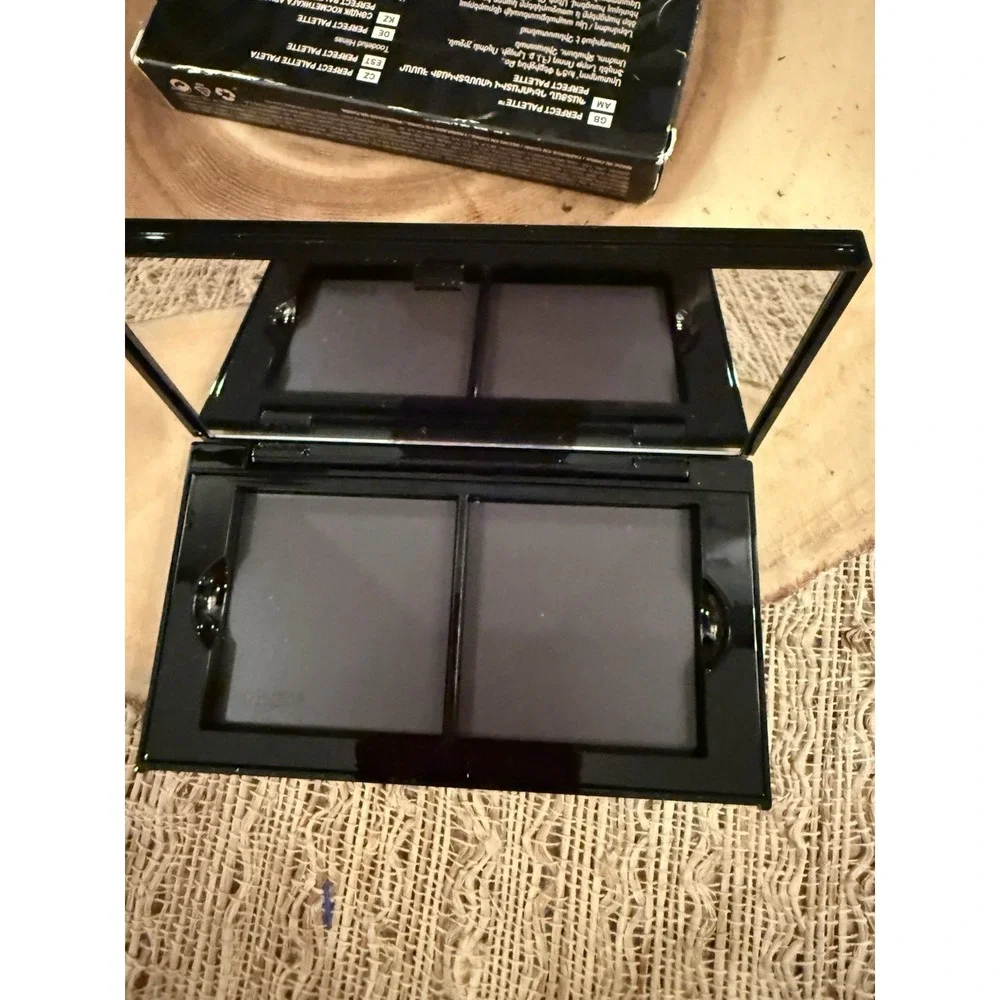 MARY KAY PERFECT PALETTE~UNFILLED~REFILLABLE COMPACT NIB‎